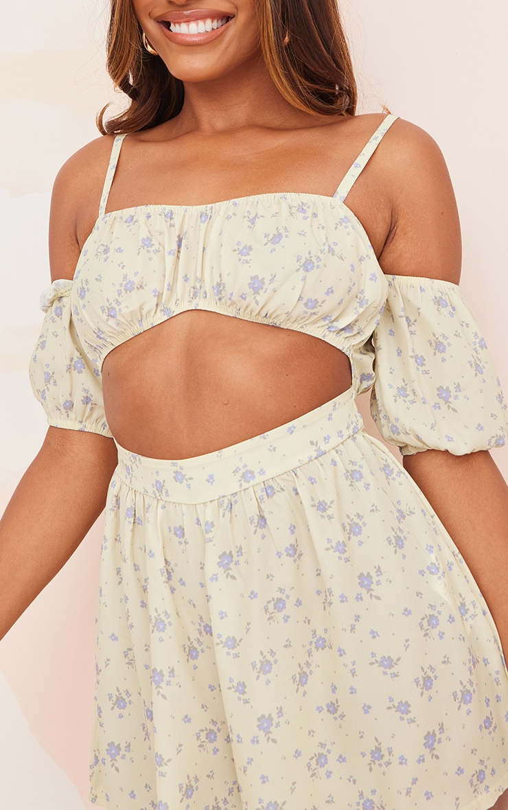 Lemon Floral Ditsy Print Cut Out Puff Sleeve Romper image 4