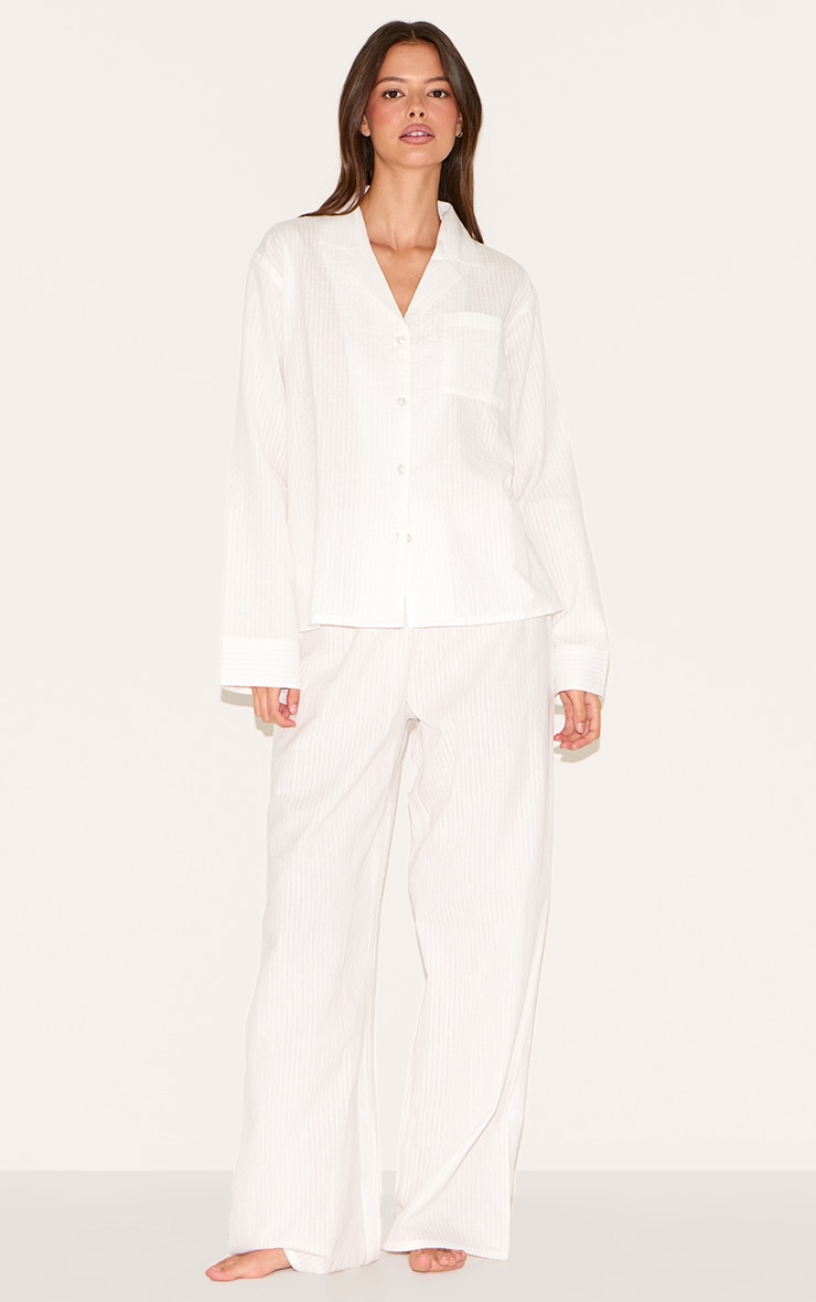 Ensemble de pyjama long en coton seersucker blanc à col replié image 1