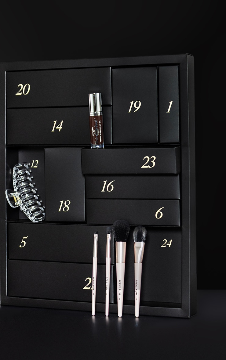 PRETTYLITTLETHING 2025 Beauty Advent Calendar (Worth £206) image 4