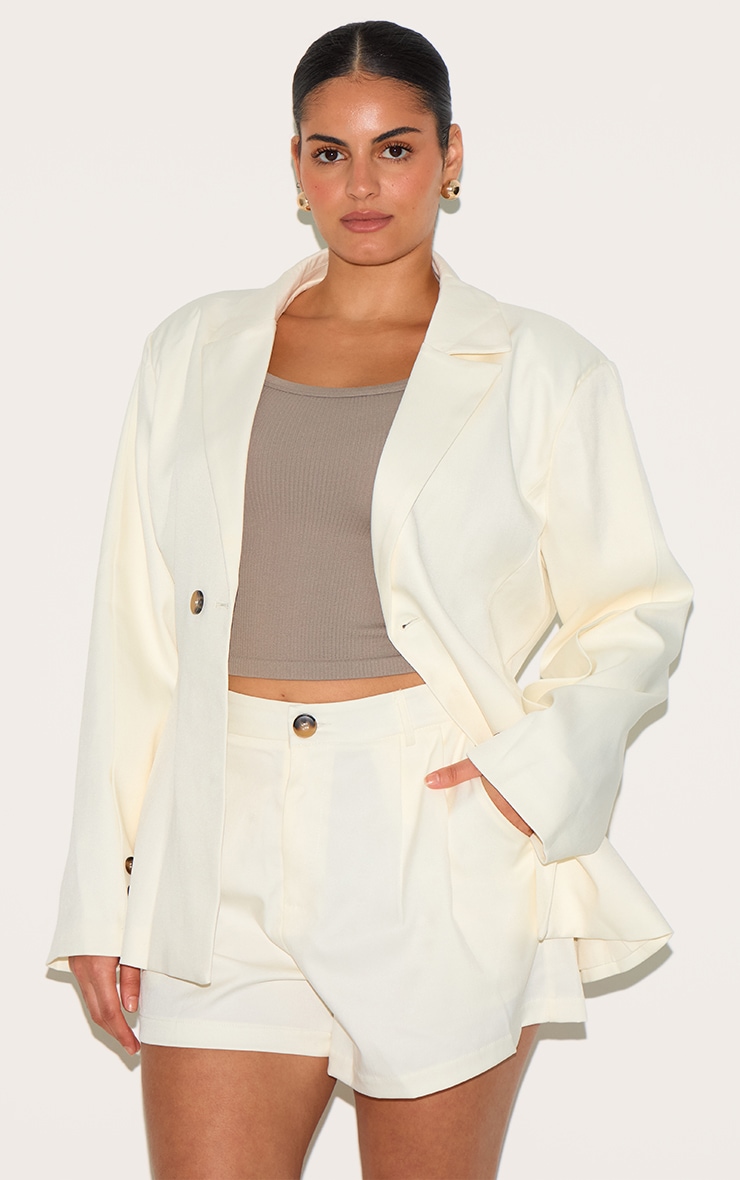 Plus Cream Woven Tailored Shorts image 4