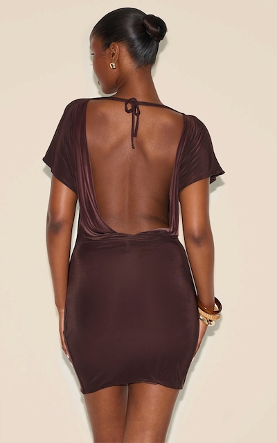Mini robe moulante doublée chocolat froncée à manches courtes