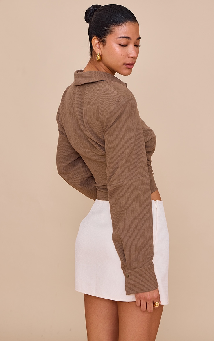 Chemise gris champignon froncée à fines rayures et épaulettes image 2