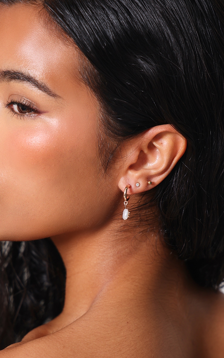Little stud earrings discount