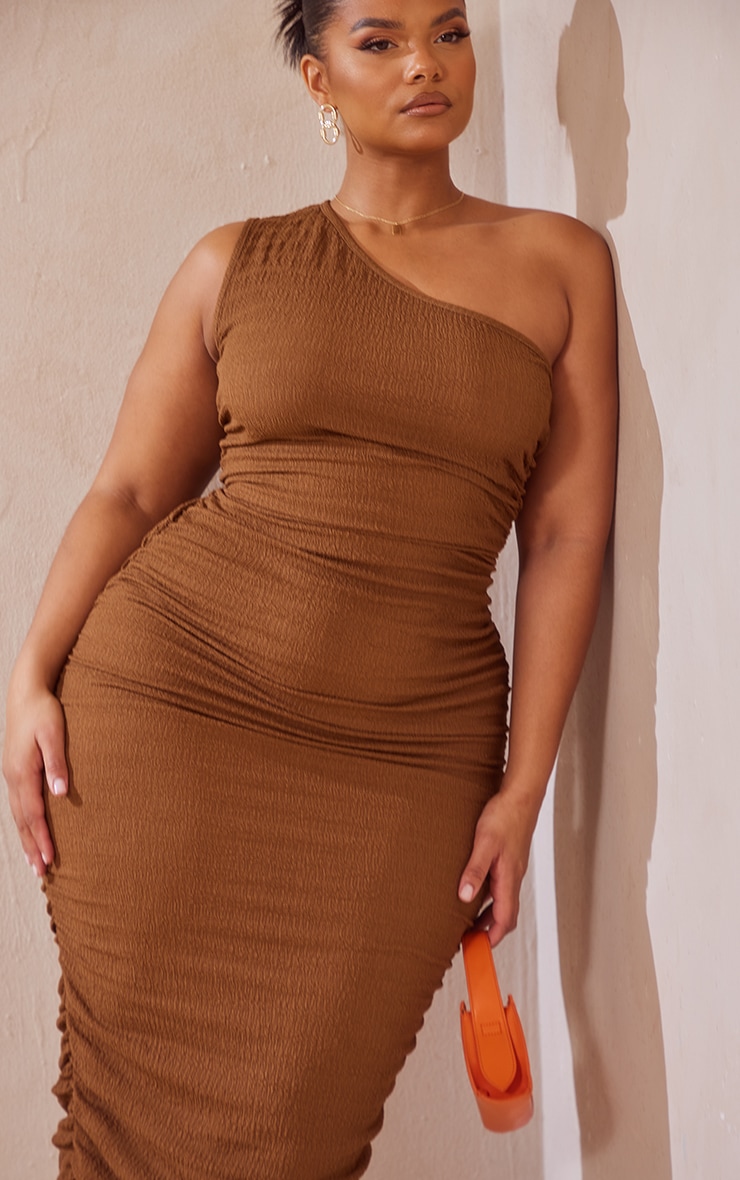 Plus Chocolate One Shoulder Textured Midi Dress image 4