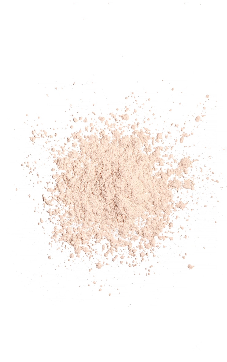 Makeup Revolution Loose Baking Powder Lace PrettyLittleThing
