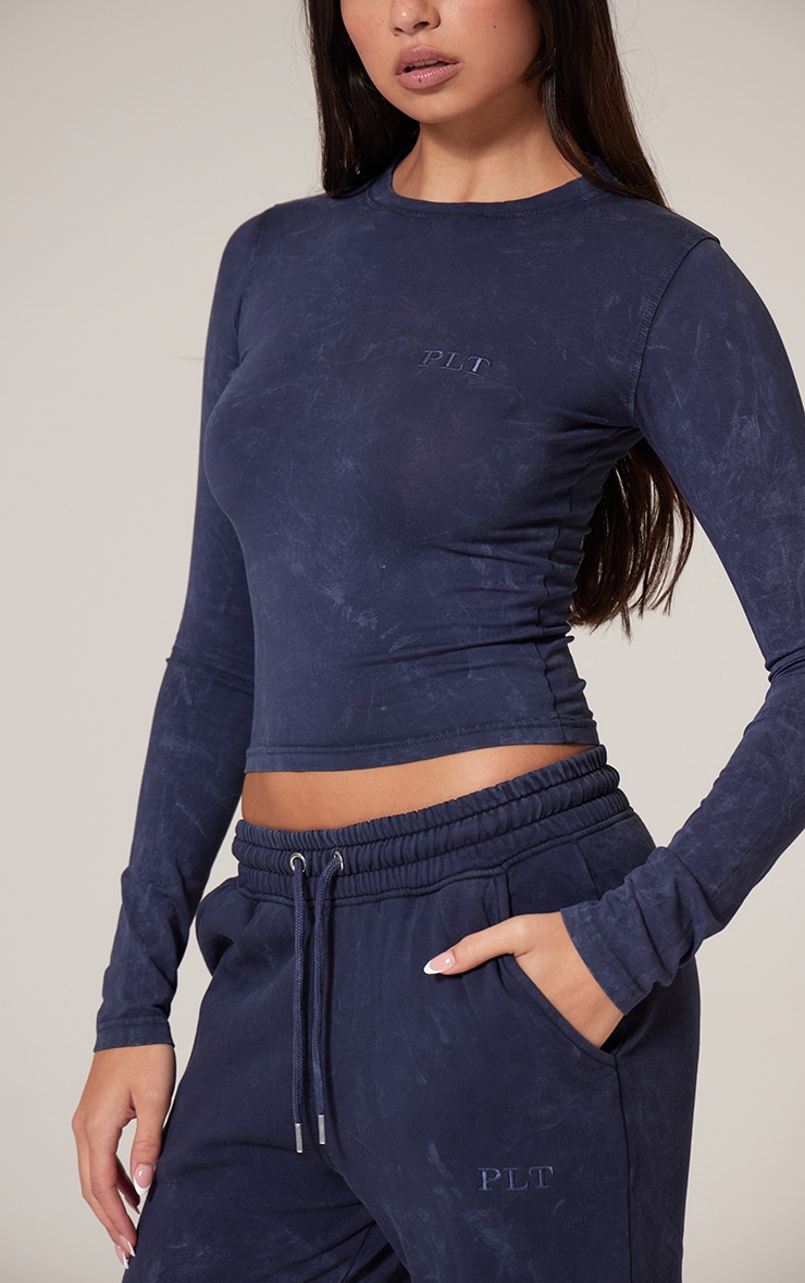 PRETTYLITTLETHING Navy Washed Low Rise Oversized Wide Leg Sweatpants image 4