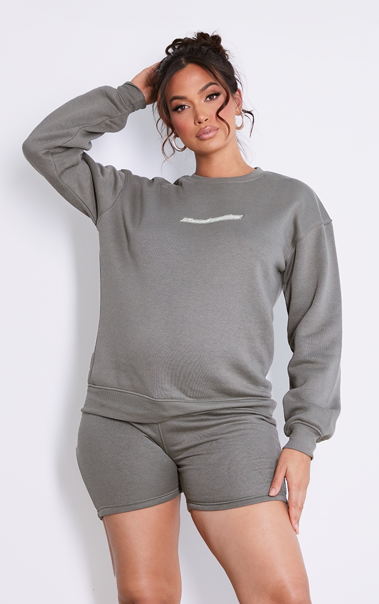 Maternity Olive Graphic Oversized Sweater PrettyLittleThing CA