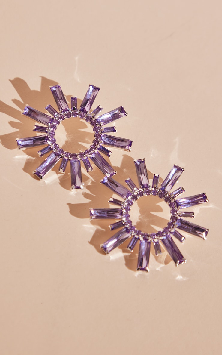 Boucles d'oreilles XXL fines lilas à strass style baguette image 2