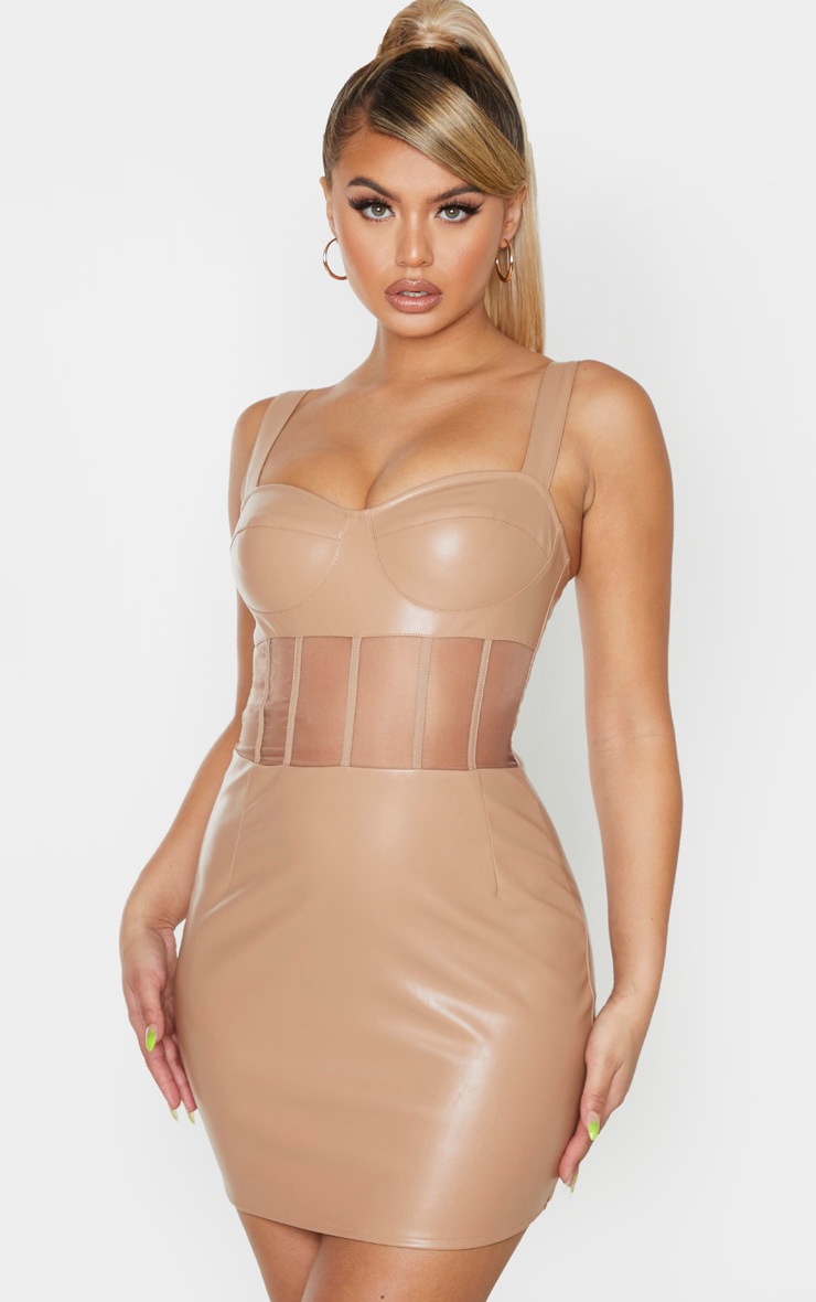 Robe moulante sans manches taupe en similicuir à parties mesh