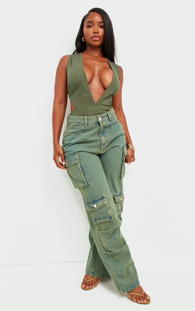 Shape Body Cotele Kaki A Col Plongeant Et Dos Nu PrettyLittleThing FR