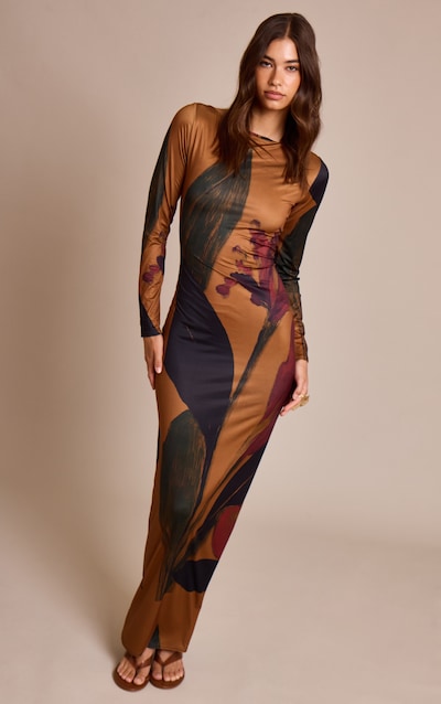 Robe longue moulante chocolat foncé fleurie à manches longues