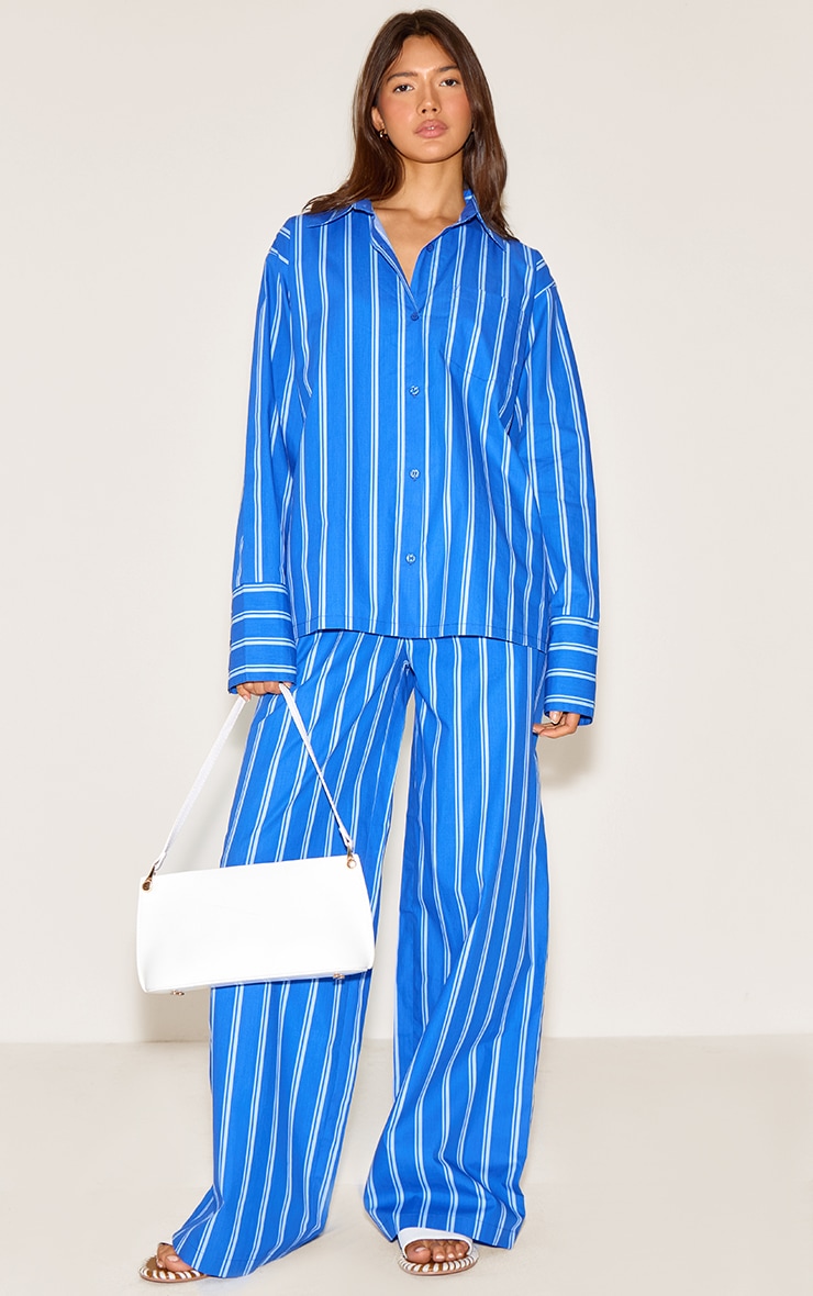 Chemise oversize en popeline de coton bleue à rayures et manches longues image 3