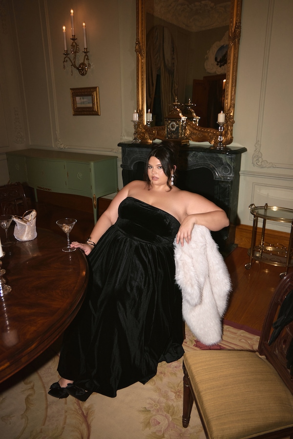 Plus Black Velvet Bandeau Maxi Shift Dress