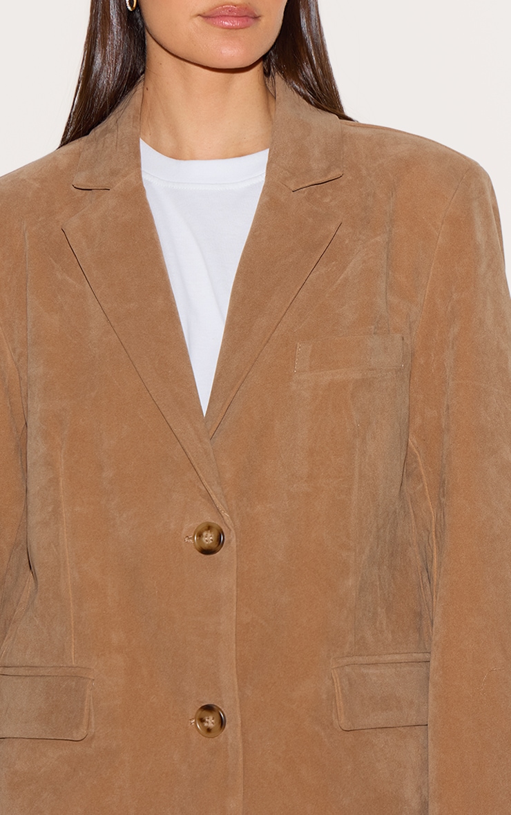 Blazer long en suédine marron clair image 4