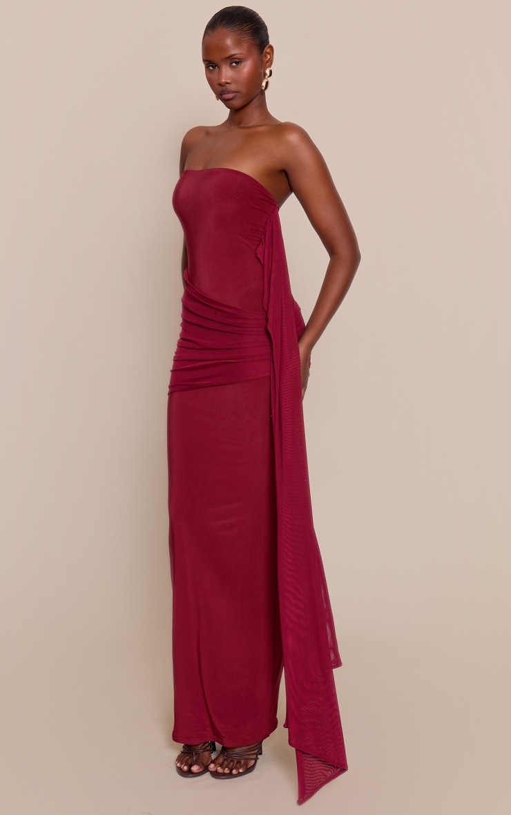 Robe longue moulante rouge vin à détail foulard image 3