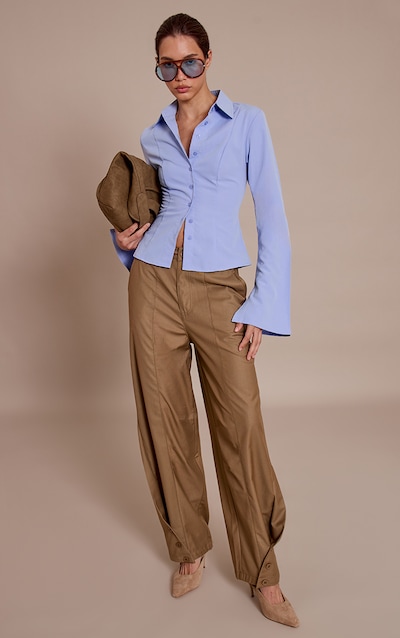 Pantalon bouffant tissé vert sauge kaki à lisérés structurants et boutons