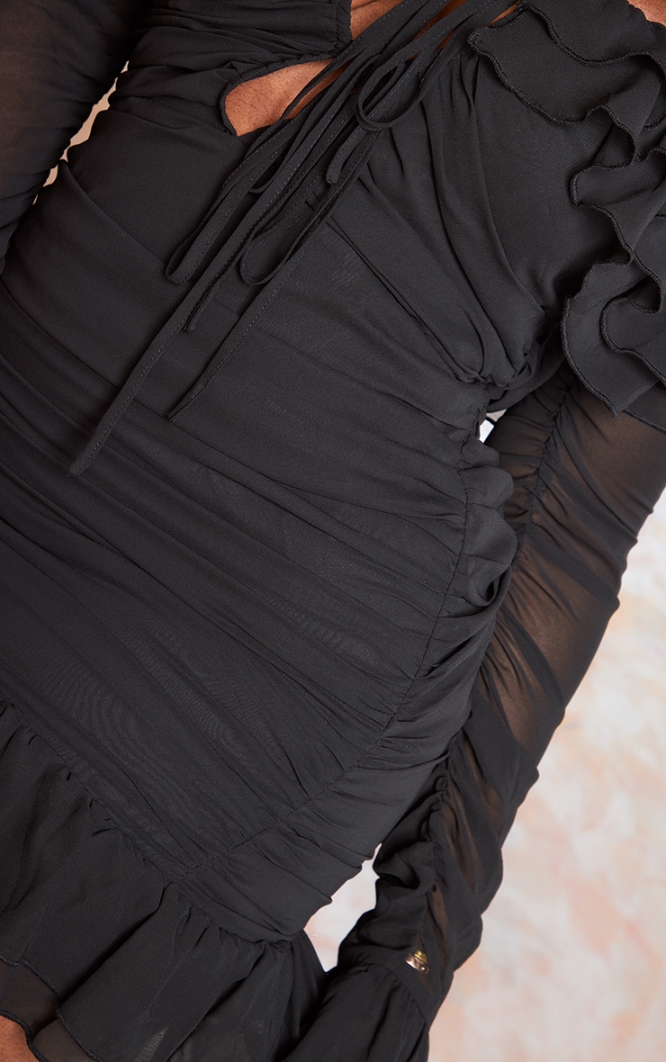 Plus Black Bardot Ruffle Detail Shift Dress image 4