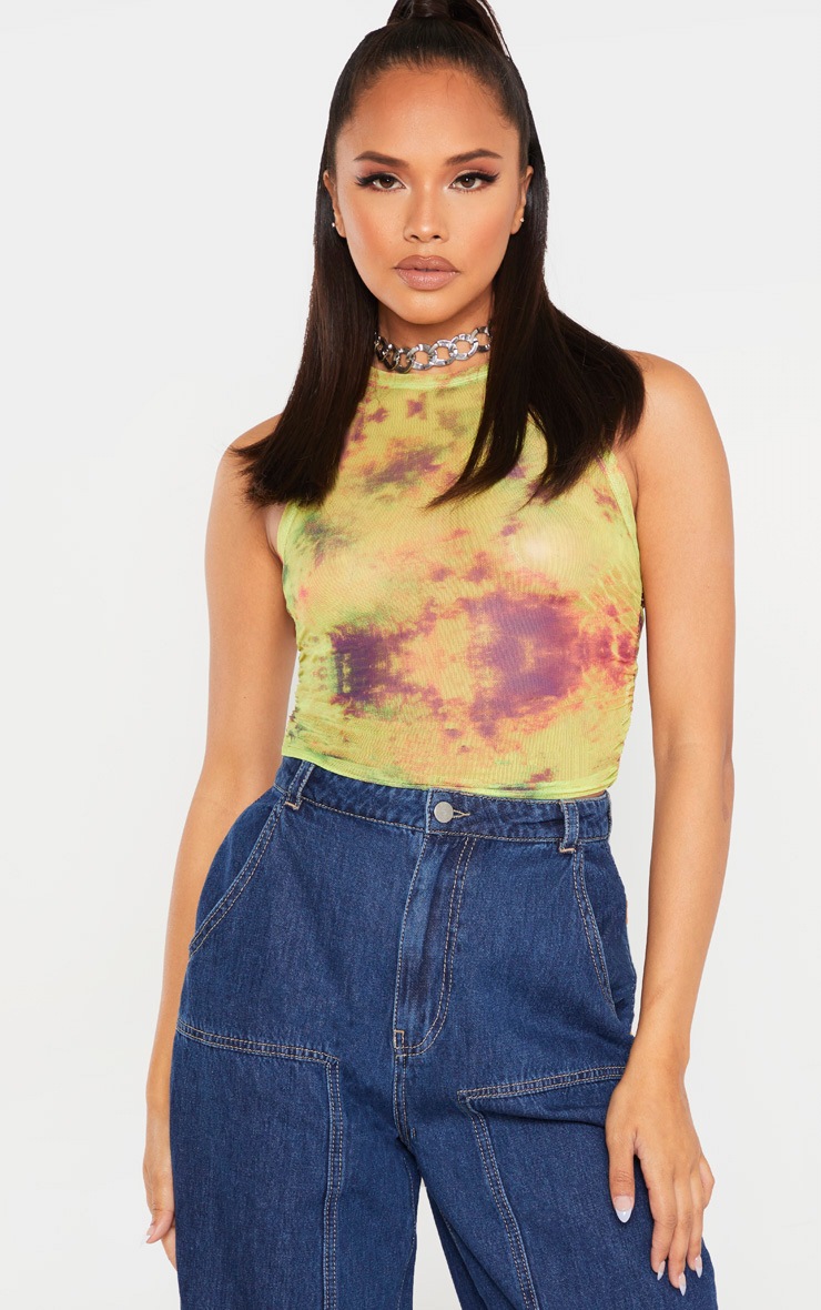 Crop top multicolore en mesh froncé imprimé tie & dye à dos nageur