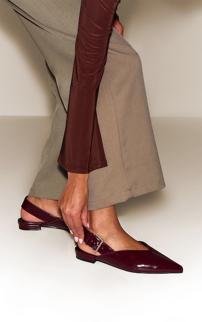 Mules pointues en PU crêpé bordeaux à bride derrière et boucles