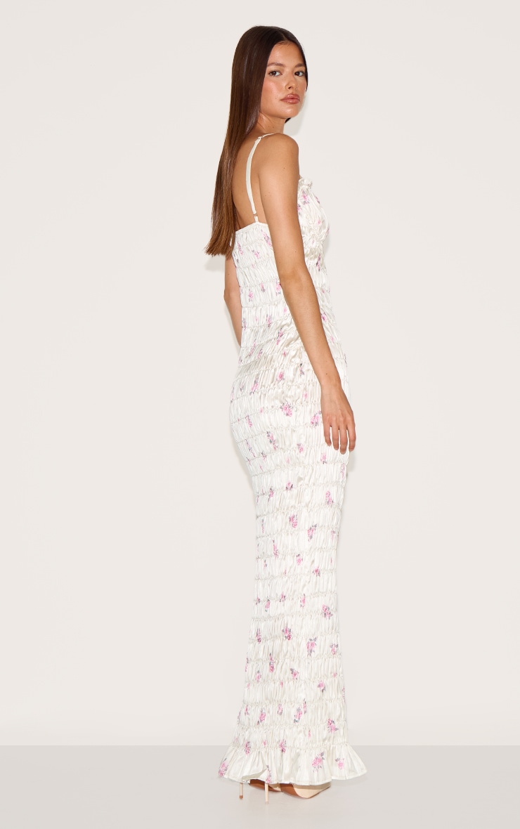Robe longue satinée rose imprimé petites fleurs froncée à armatures image 2