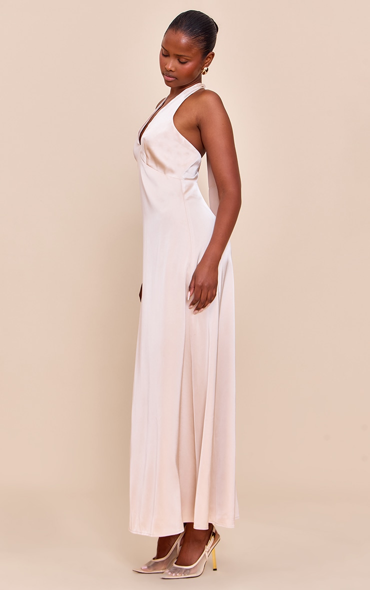 Robe longue satinée crème à col en V image 3