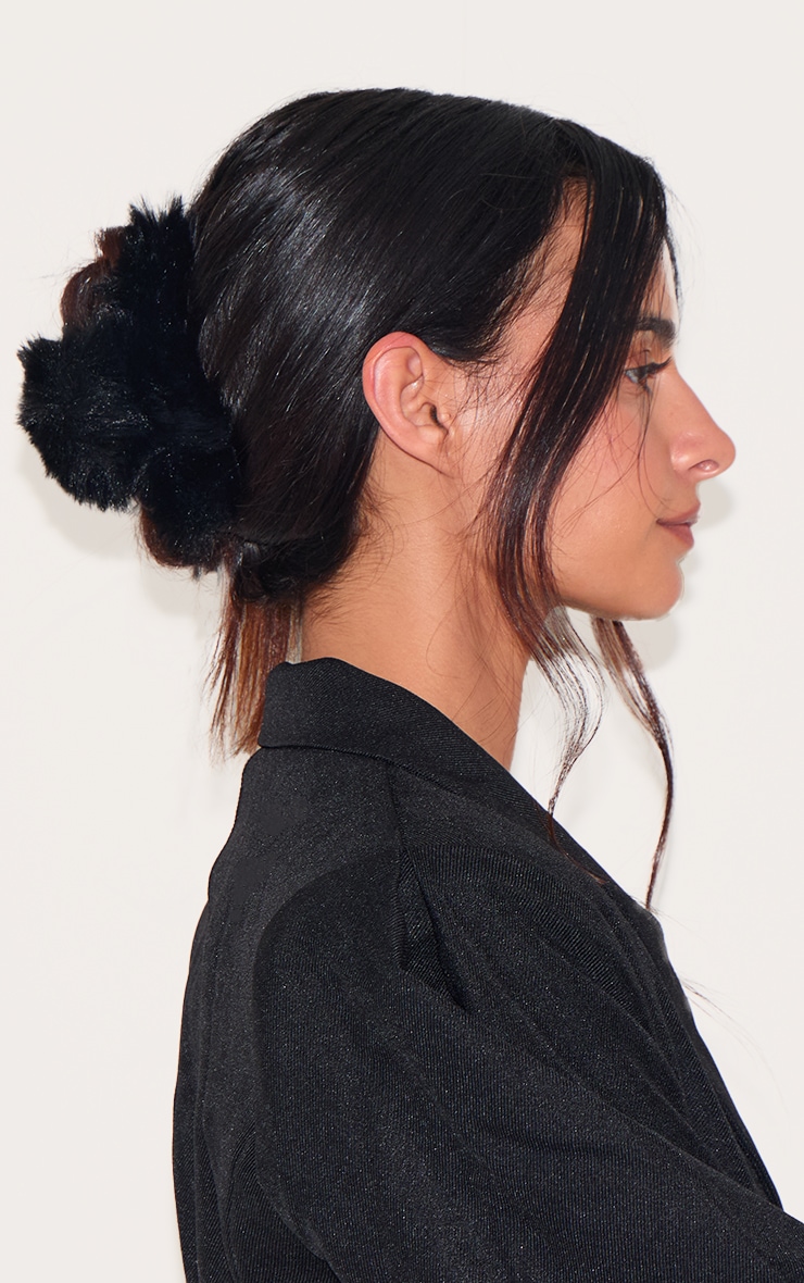 Black Faux Fur Hair Claw
