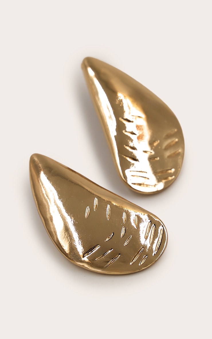 Gold Oyster Shape Oversized Stud Earrings image 3
