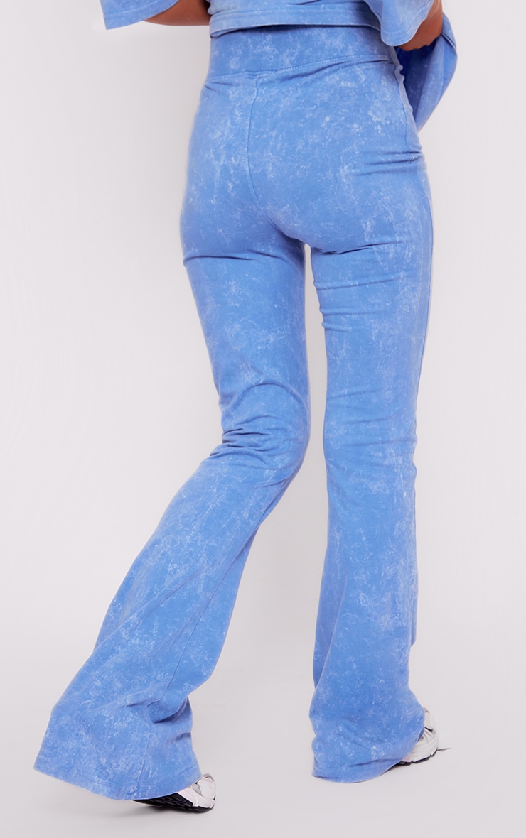 PRETTYLITTLETHING Blue Print Washed High Waist Flared Trousers image 3