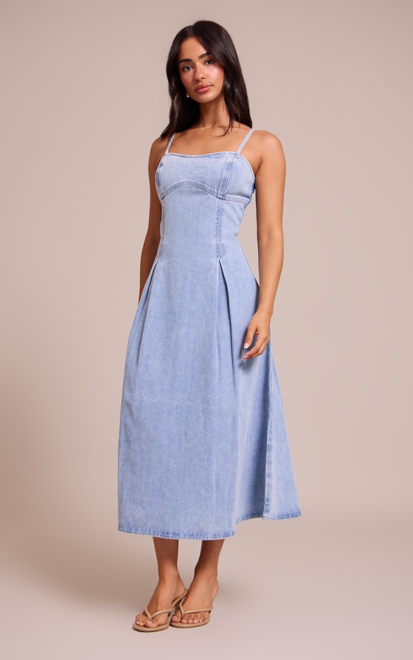 Petite Robe patineuse en jean bleu moyen délavé
