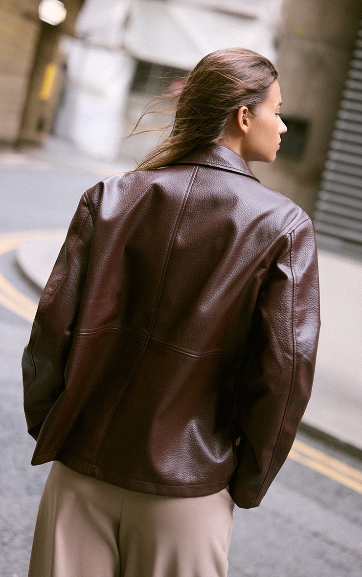 Veste oversized en PU couleur chocolat image 2