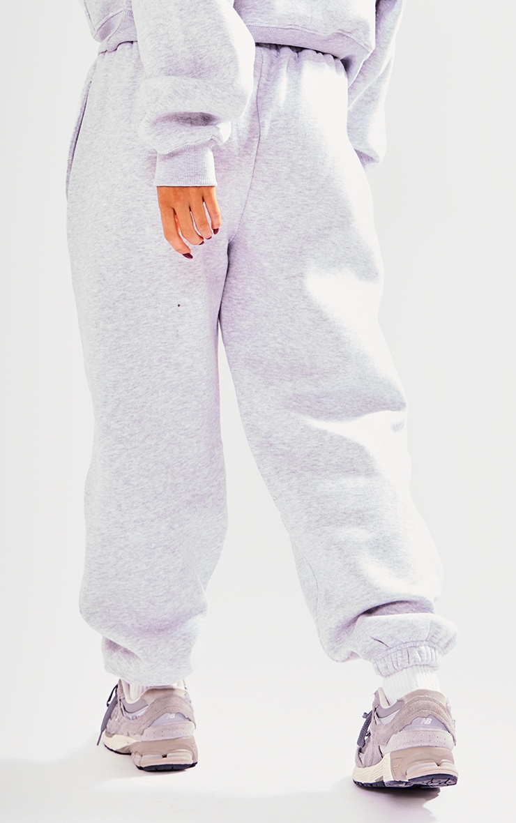 PRETTYLITTLETHING Petite Jogging gris cendré oversize image 3