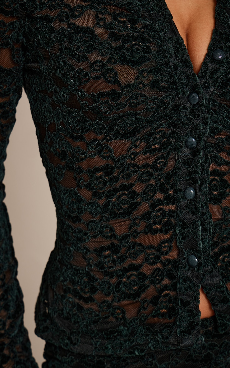 Chemise ajustée en velours style dentelle vert émeraude à décolleté image 4