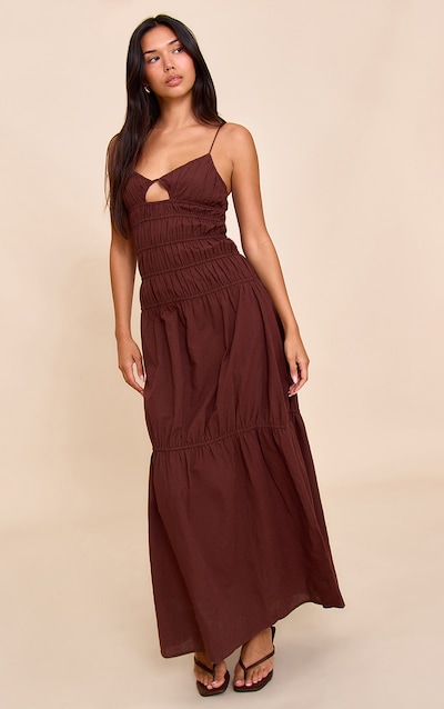 Robe longue chocolat froncée à découpe