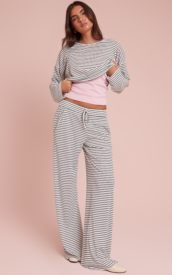 Pantalon large côtelé blanc à rayures et cordons ajustables