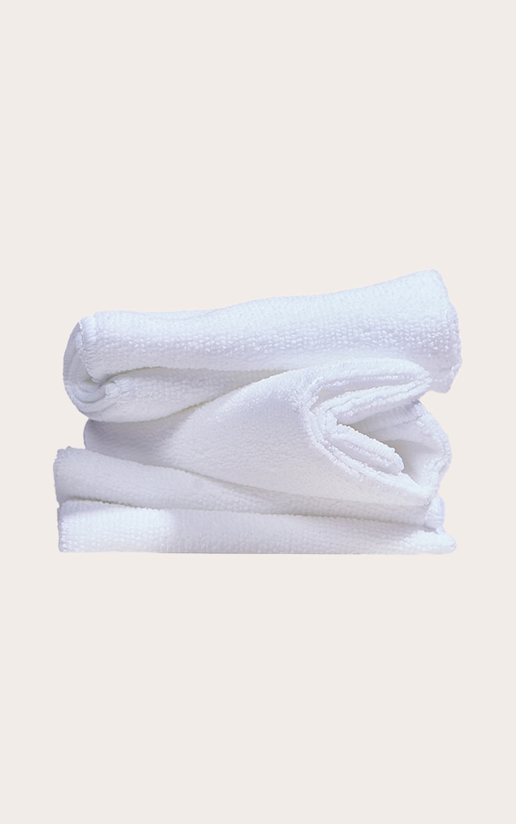 Revolution Beauty & Reusable Microfibre Cleansing Cloths image 3