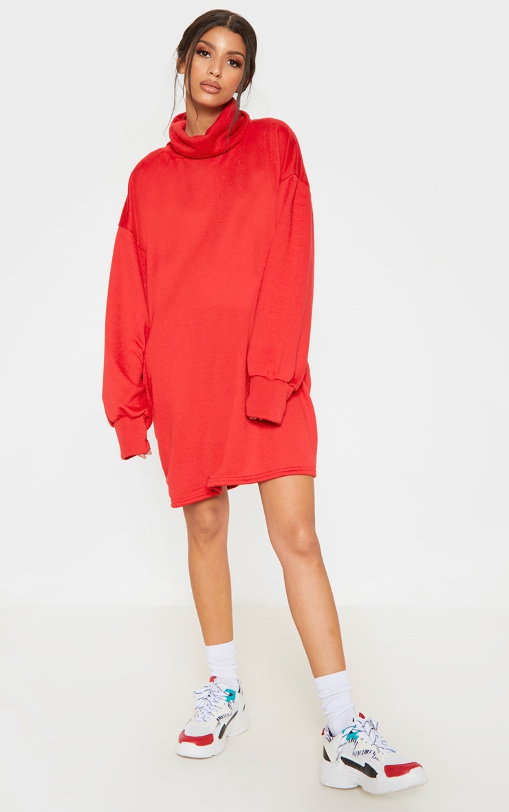 robe pull oversize rouge