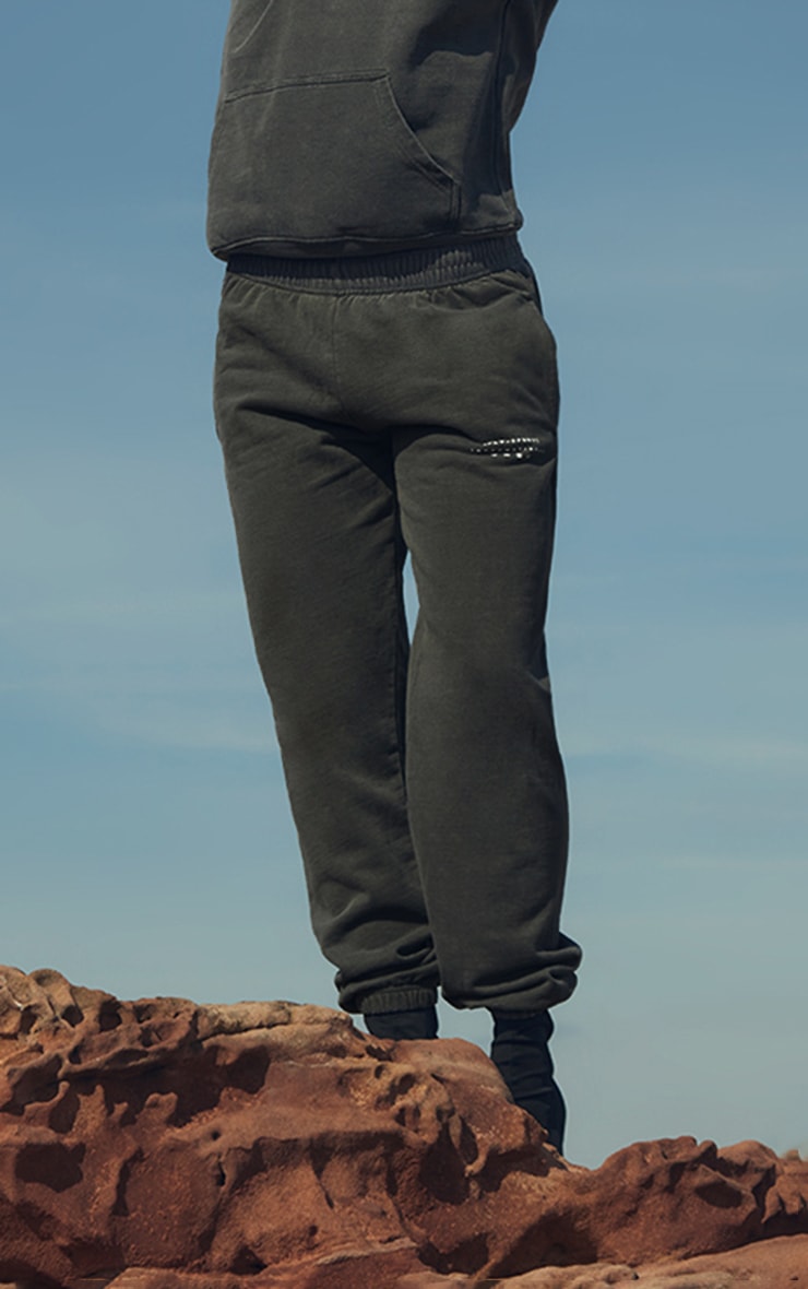 PRETTYLITTLETHING Charcoal Grey Washed Oversized Sport Trek Hoodie image 2