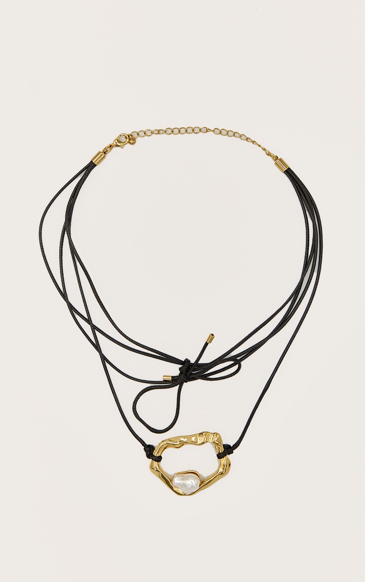 Gold Plated Textured Pendant Necklace with Pearl Detail image 2