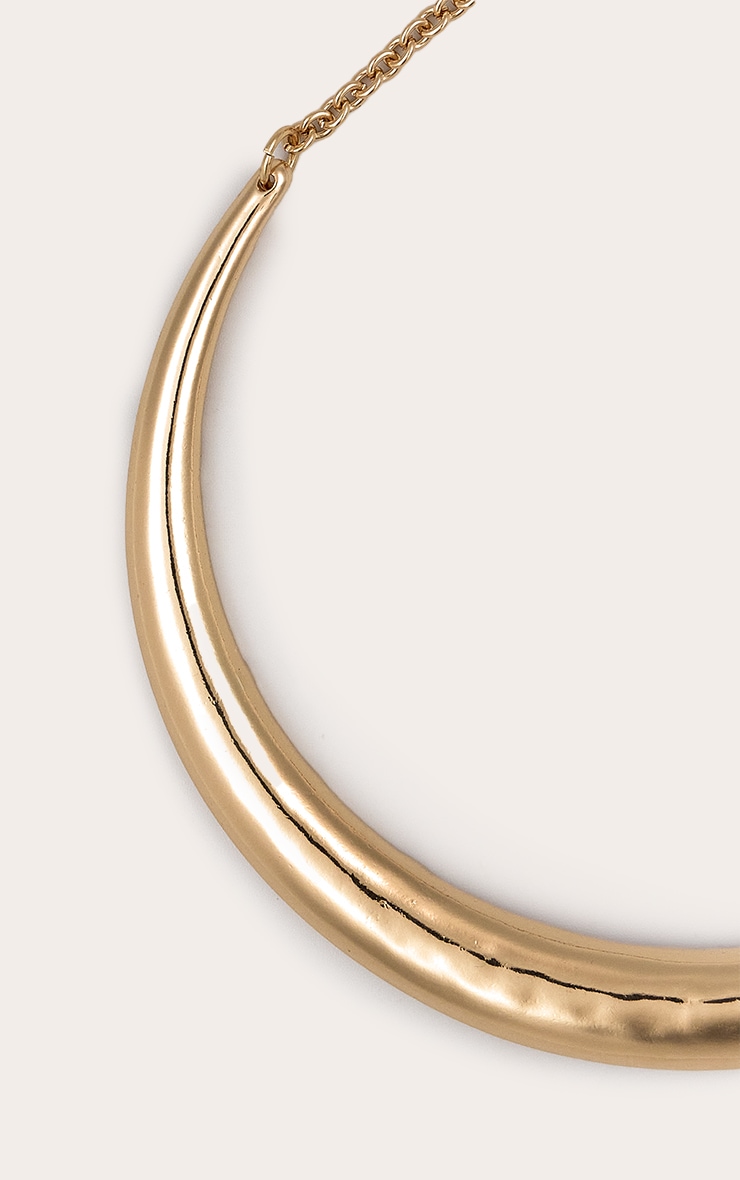 Gold Smooth Chunky Curved Necklace image 3