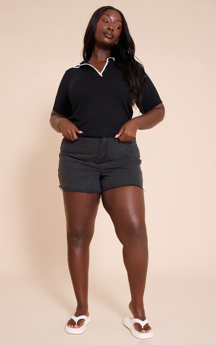 Plus Washed Black Raw Hem Denim Hotpant image 4