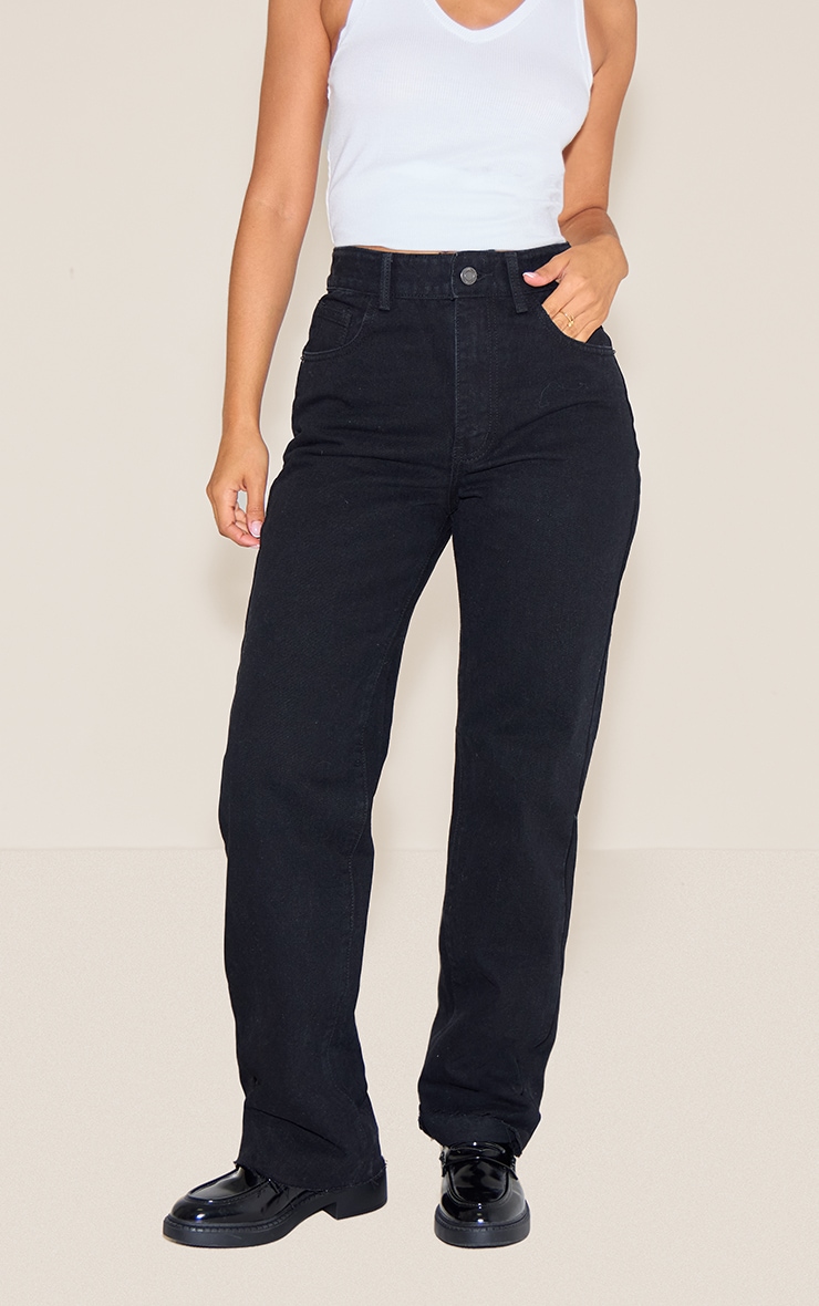 PRETTYLITTLETHING Petite Black Long Leg Straight Jeans image 2