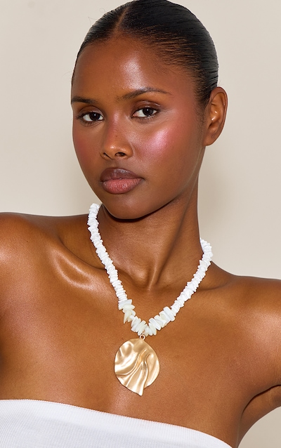 Cream Shell Molten Pendant Necklace