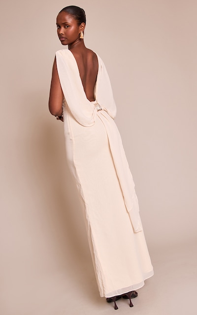 Robe longue col bateau crème à dos bénitier et empiècement