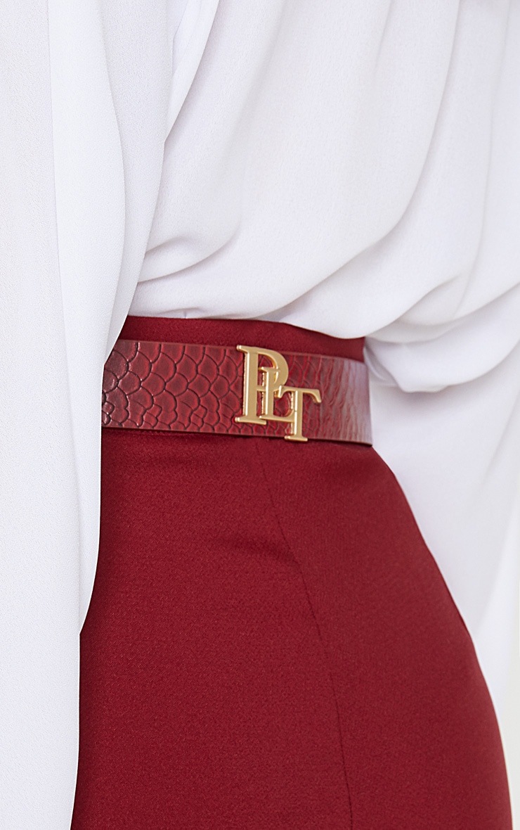 PRETTYLITTLETHING Logo Buckle Burgundy Croc Belt