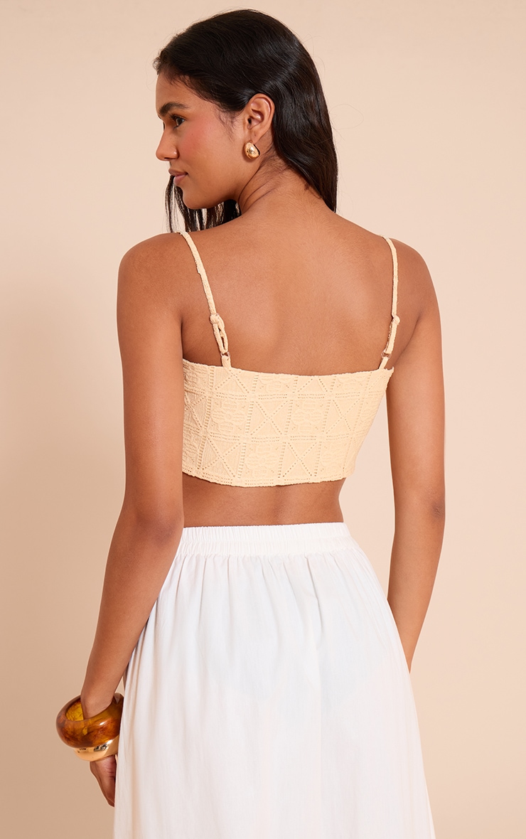 Bralette en maille style crochet texturée jaune beurre image 2