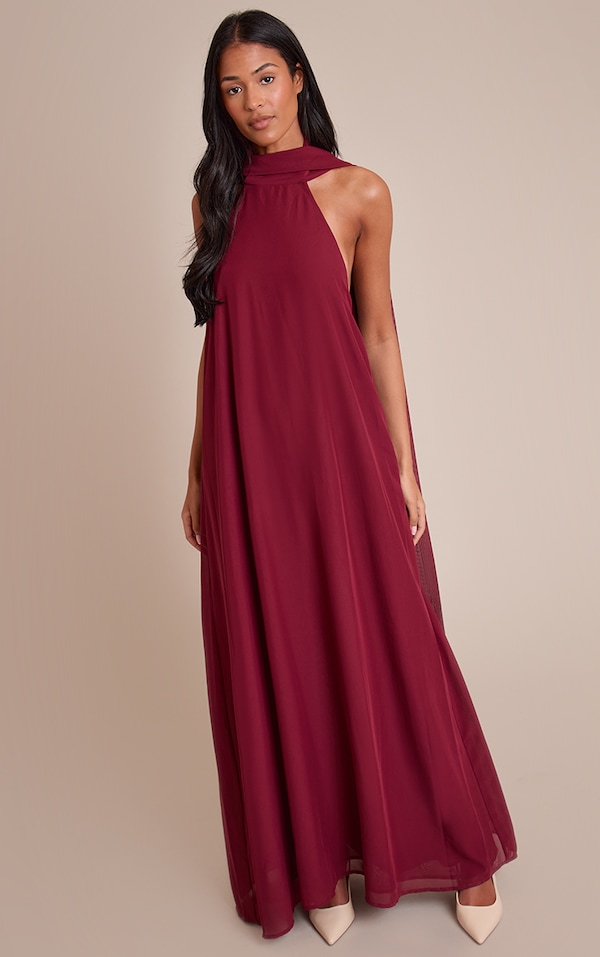 Tall Robe longue en mousseline de soie rouge vin à col montant et détail foulard