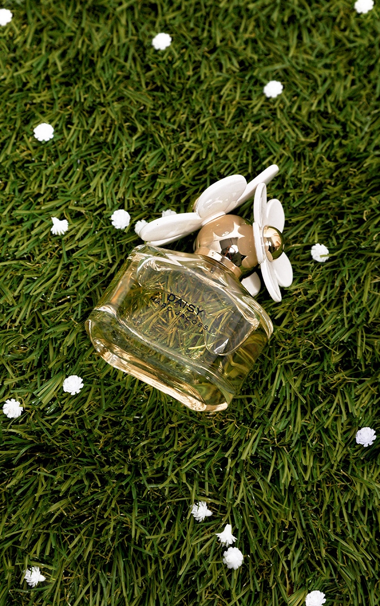 Marc Jacobs Daisy Eau De Toilette 50ml image 1