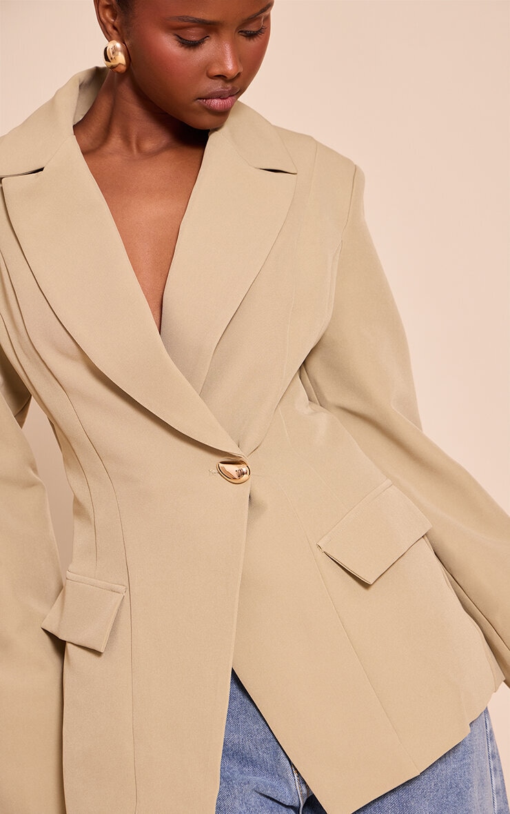Blazer sauge à revers pointus et taille cintrée image 4