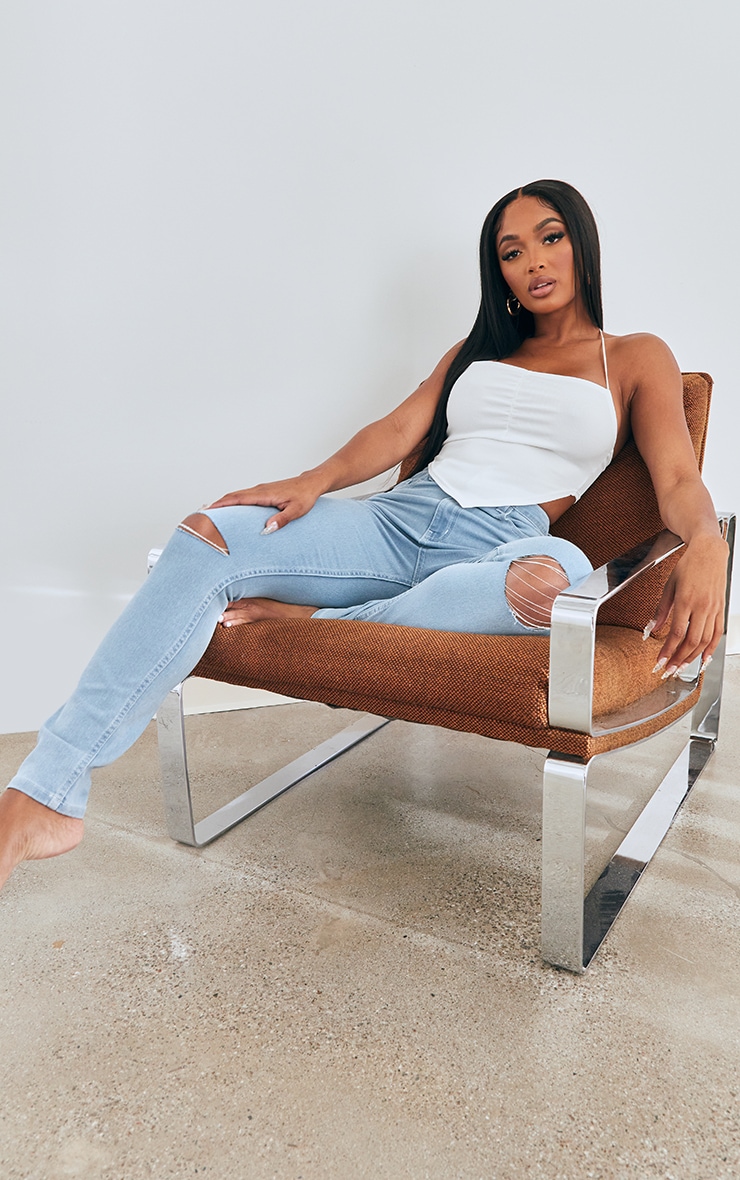 PRETTYLITTLETHING Shape Light Blue Wash Knee Rip Skinny Jeans 1