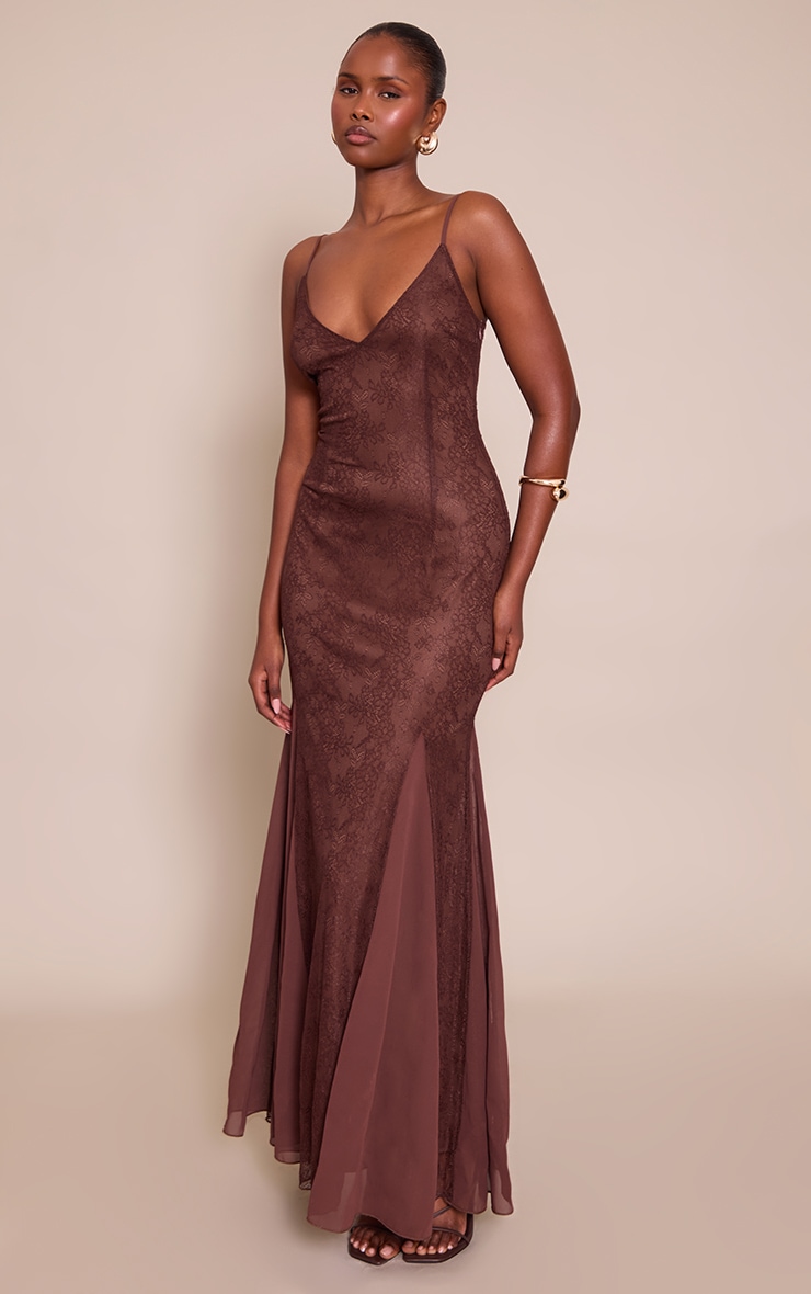 Robe longue en dentelle chocolat à godet image 3